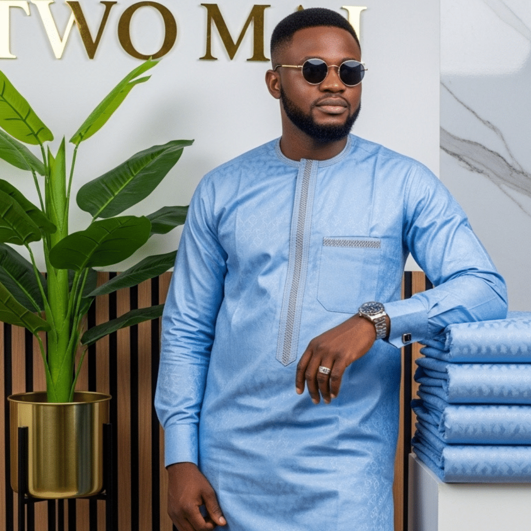 Homme en bazin getzner bleu du Mali