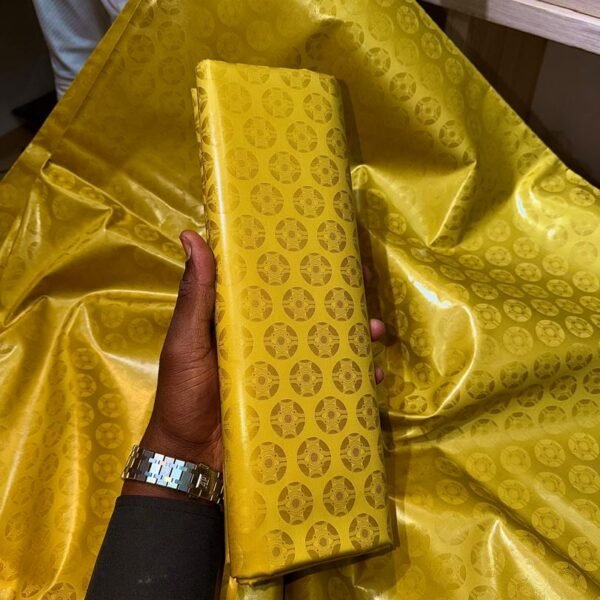 Bazin riche Jaune Radieux “Koutiala”