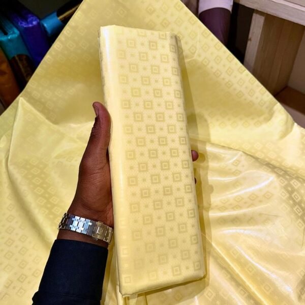 Bazin riche Jaune Éclatant “Yorosso”